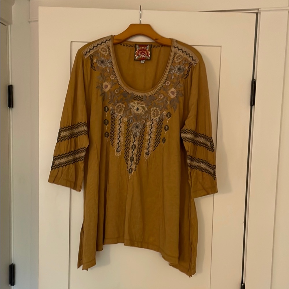 Johnny Was Yellow Embroidered 3/4 Sleeve Tunic